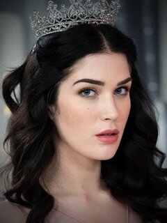 Evelyn Claire